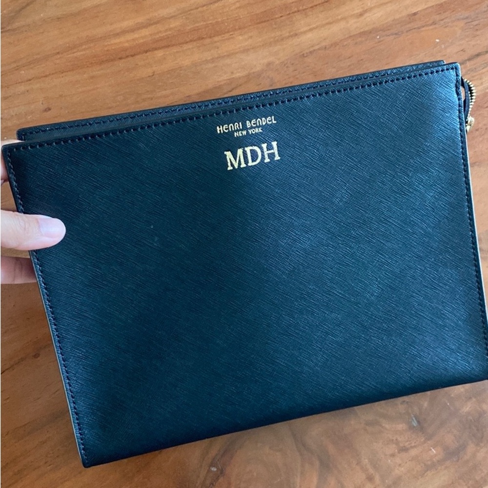 Barely Used Henri Bendel black Leather Toiletry 26